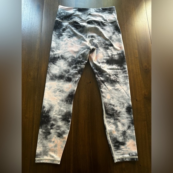 Athleta Tye-dye print Leggings Sz Medium - Picture 6 of 6